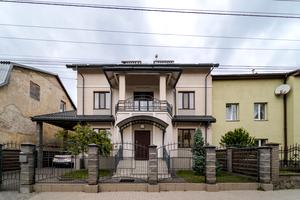 будинок за адресою вулиця Сулими