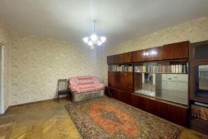 квартира за адресою Князя Володимира Великого просп., 122
