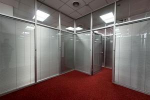комерційна за адресою Героїв Космосу вул., 4