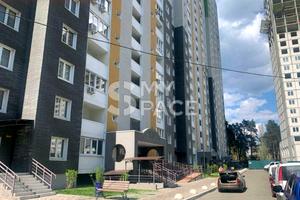комерційна за адресою Миколи Вінграновського вул., 2-А