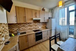 квартира за адресою Перлинна вул., 5
