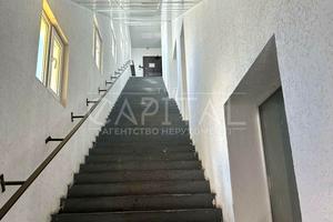 комерційна за адресою Приколійна вул., 1