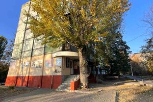 коммерческая по адресу Днепровская ул., 551