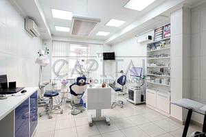 комерційна за адресою Оболонська набережна вул., 1