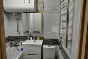 квартира за адресою Космонавтів вул., 18