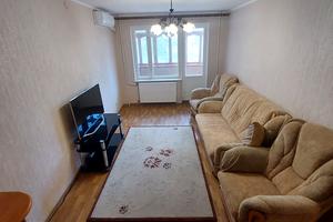 квартира за адресою Космонавтів вул., 86