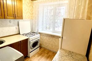 квартира за адресою Олексія Вадатурського вул. (Маршала Малиновського), 61