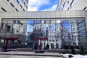 комерційна за адресою Володимирська вул., 101