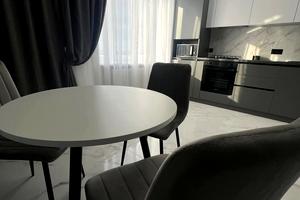квартира за адресою Довженка вул., 24
