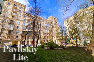 комерційна за адресою Заньковецької вул., 8