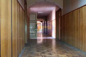 комерційна за адресою Преображенська вул., 33