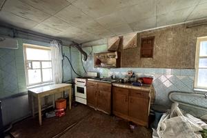 будинок за адресою смт. Пересічна, Курортна вул.