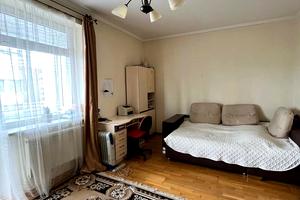 квартира за адресою Плугова вул., 8