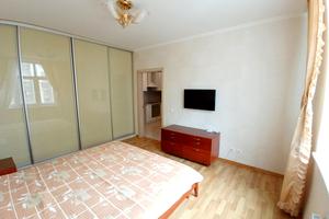 квартира за адресою Драгоманова вул., 40-З
