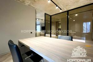 коммерческая по адресу Хмельницкого Богдана пл., 2В