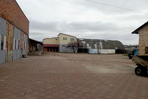 комерційна за адресою Миру просп., 243-А