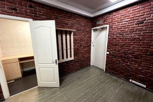 комерційна за адресою Успенська пл. (Дем'яна Бєдного), 3