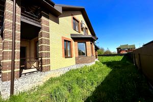 будинок за адресою Полковника Степана Лазуренка вул., 23
