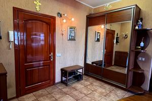 квартира за адресою Українська вул., 6-А