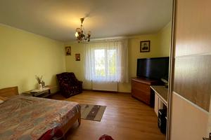 квартира за адресою Петра Дорошенка вул., 12