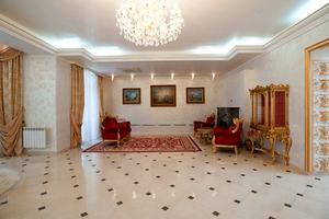 дом по адресу Парниковая ул., 11