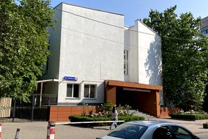 комерційна за адресою Незалежності вул., 18Б