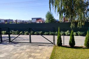 дом по адресу Жовтнева