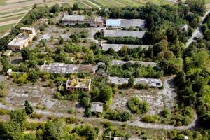 комерційна за адресою Загребля, 38