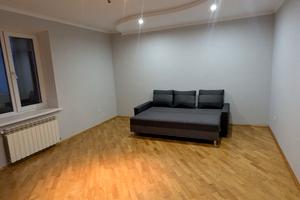 квартира за адресою Тролейбусна вул., 26