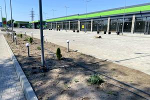 комерційна за адресою Шосейна вул., 1