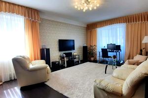 квартира за адресою Грушевського вул., 15