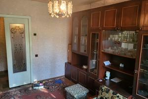 квартира за адресою Михайла Драгоманова вул. (Димитрова), 52