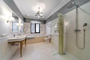 будинок за адресою Космонавтов, 5