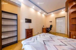 квартира за адресою Леся Курбаса вул., 7