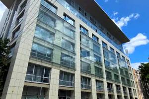 комерційна за адресою Мечникова вул., 10Б