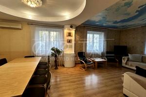 будинок за адресою Бориспільський