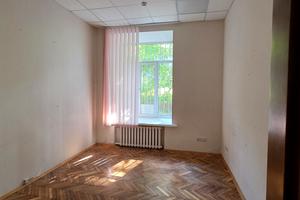 комерційна за адресою Кловський узвіз, 4