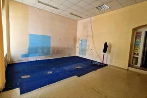 комерційна за адресою Лазаря Глоби вул. (Андрія Фабра), 9