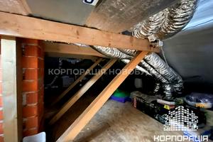 будинок за адресою Коритнянська вул., 1