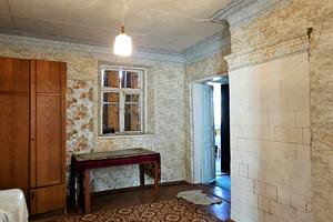 будинок за адресою с. Довжок, Садова