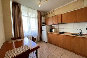 квартира за адресою смт. Авангард, торгова, 5