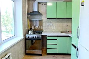 квартира за адресою Сулеймана Стальського вул., 6