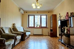 квартира за адресою Металургів просп., 32