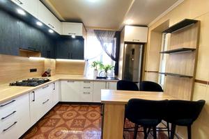 квартира за адресою Академіка Ющенка вул., 16