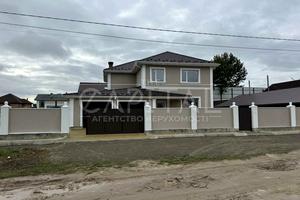 будинок за адресою с. Гатне, хмель