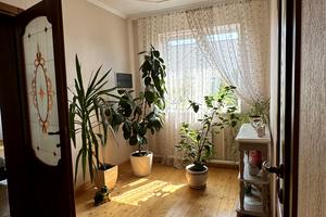 будинок за адресою Дніпровська