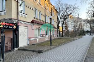 комерційна за адресою Івано-Франківськ, Шпитальна вул., 7
