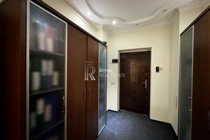 комерційна за адресою Князів Острозьких вул. (Московська), 46/2