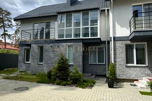 будинок за адресою Кленова вул.