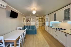 квартира за адресою Михайла Лушпи просп., 5